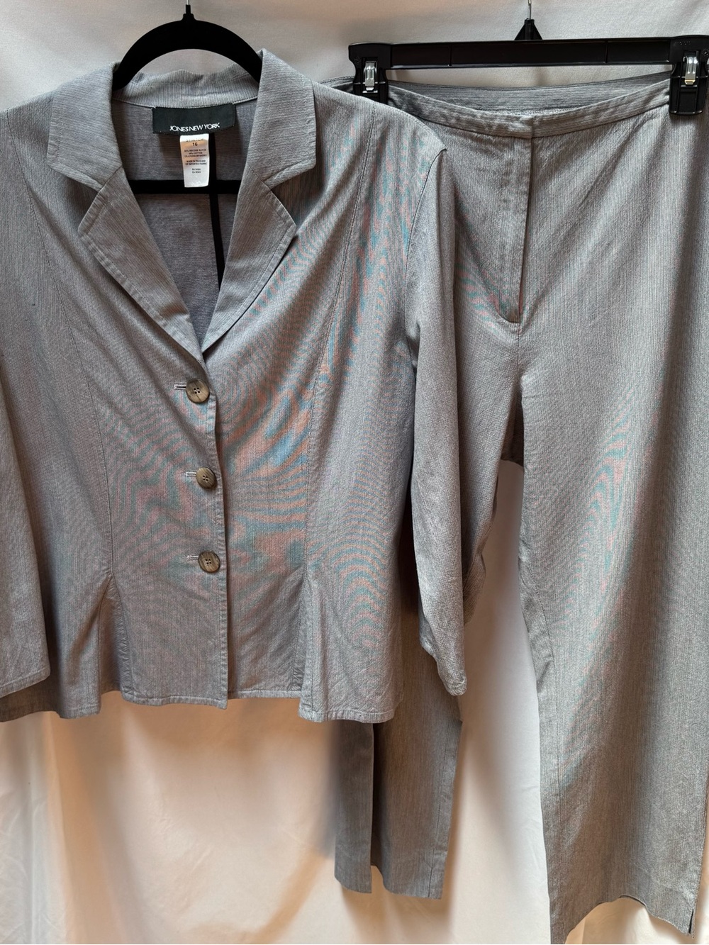 Jones New York Vintage Grey Linen Blend 2-Piece Pantsuit
